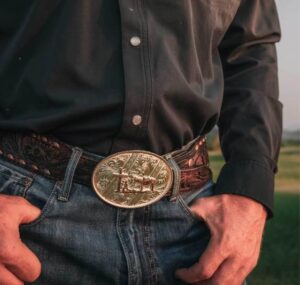 MONTANA COWBOY STRIKING ENGRAVED BELT BUCKLE 6186731 - Image 2