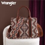 WRANGLER SOUTHWESTERN PATTERN DUAL SIDED PRINT CROSSBODY BROWN WG22138120SBR